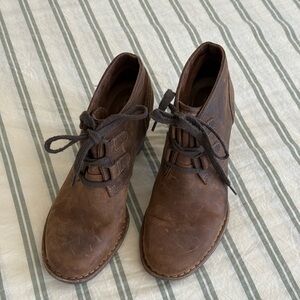 Unstructured by Clarks | Womens 7.5 | Lace Up Brown Leather Heel Booties